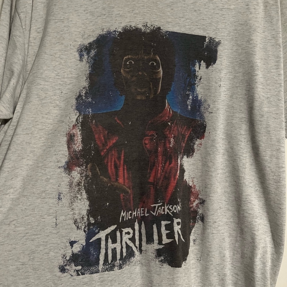 NWOT XXL online boutique Michael Jackson’s Thriller women’s T-shirt